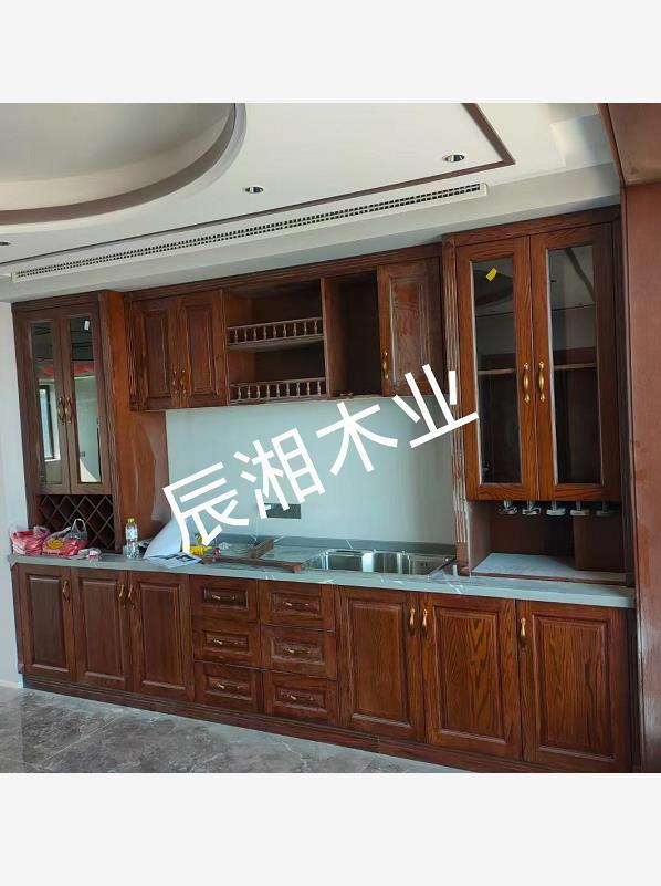 竞技宝测速入口:办公家具品牌全解析：选购指南与市场趋势